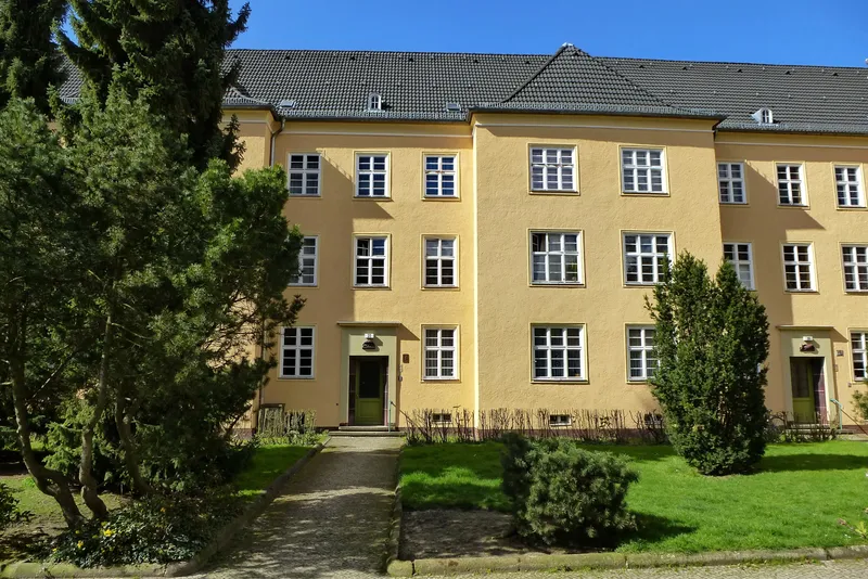 Topmodernisierte 3-Zimmer-Wohnung in 12203 — photo 1
